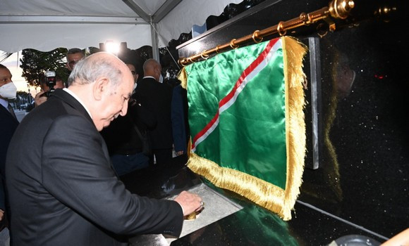 Le Président Tebboune pose la première pierre du projet du nouveau palais des expositions à Alger