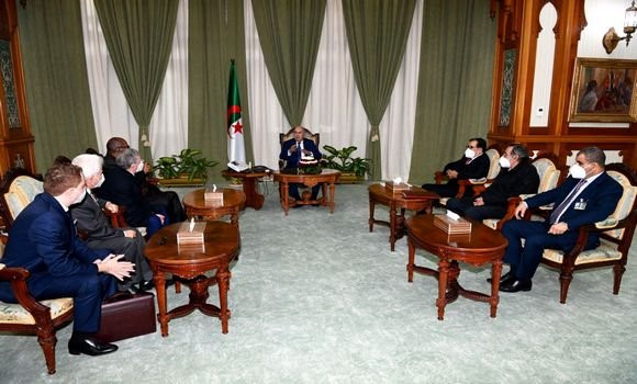 Le Président Tebboune reçoit des historiens algériens