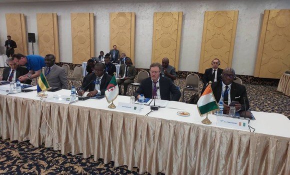 الأفريبول تبدي موافقتها على تسجيل مقترح العضوية الدائمة للجزائر