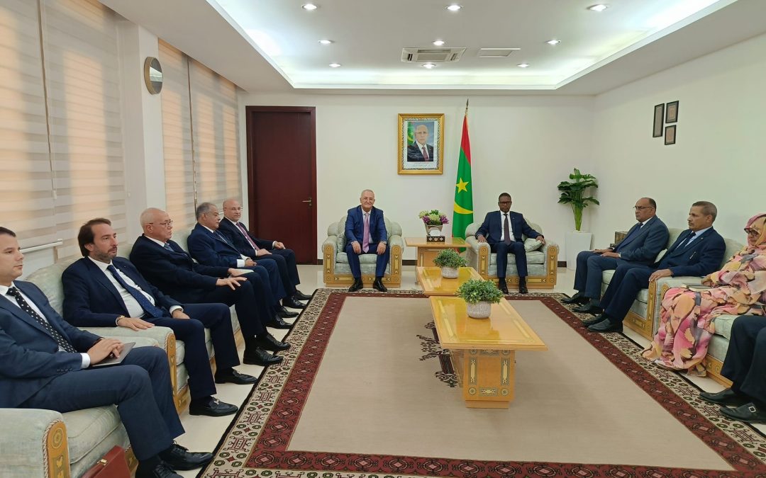 الجزائر/موريتانيا : وزيرا المالية والتجارة يستقبلان بنواكشوط من طرف الوزير الأول الموريتاني