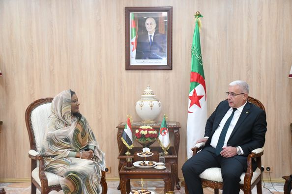 رئيس المجلس الشعبي الوطني يستقبل سفيرة السودان بالجزائر