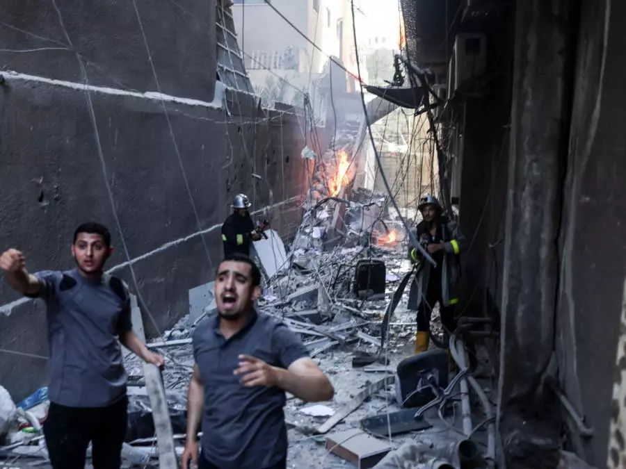 198 شهيدا و1610جريحا ودمار كبير في الممتلكات جراء العدوان الصهيوني المتواصل على غزة