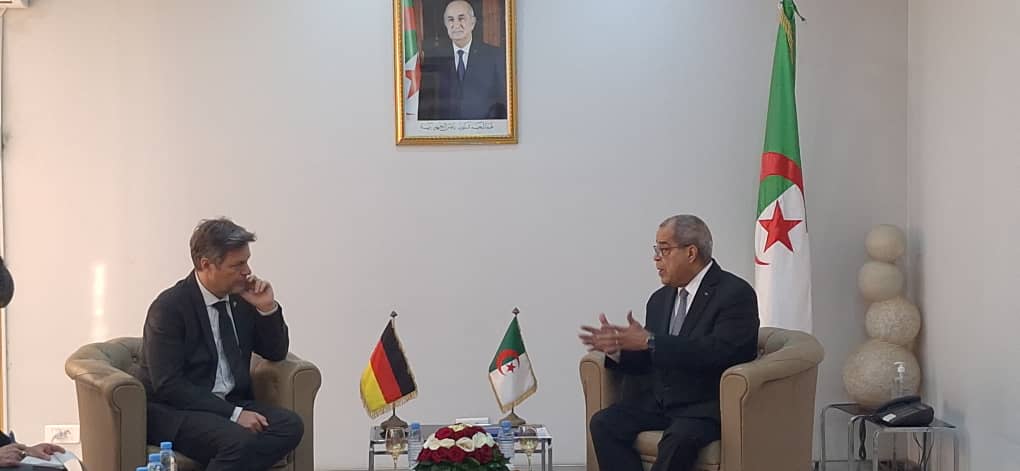 الجزائر-ألمانيا : بحث سبل تعزيز التعاون في المجال الصناعي بمختلف مجالاته