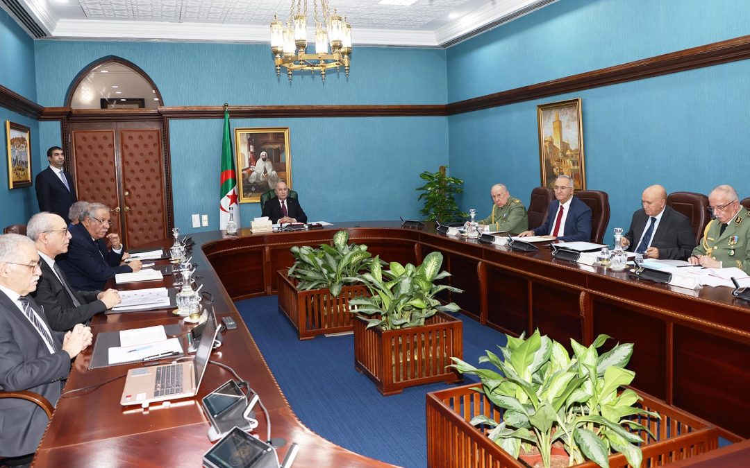 رئيس الجمهورية يترأس اجتماعا تقييميا للوكالة الفضائية الجزائرية