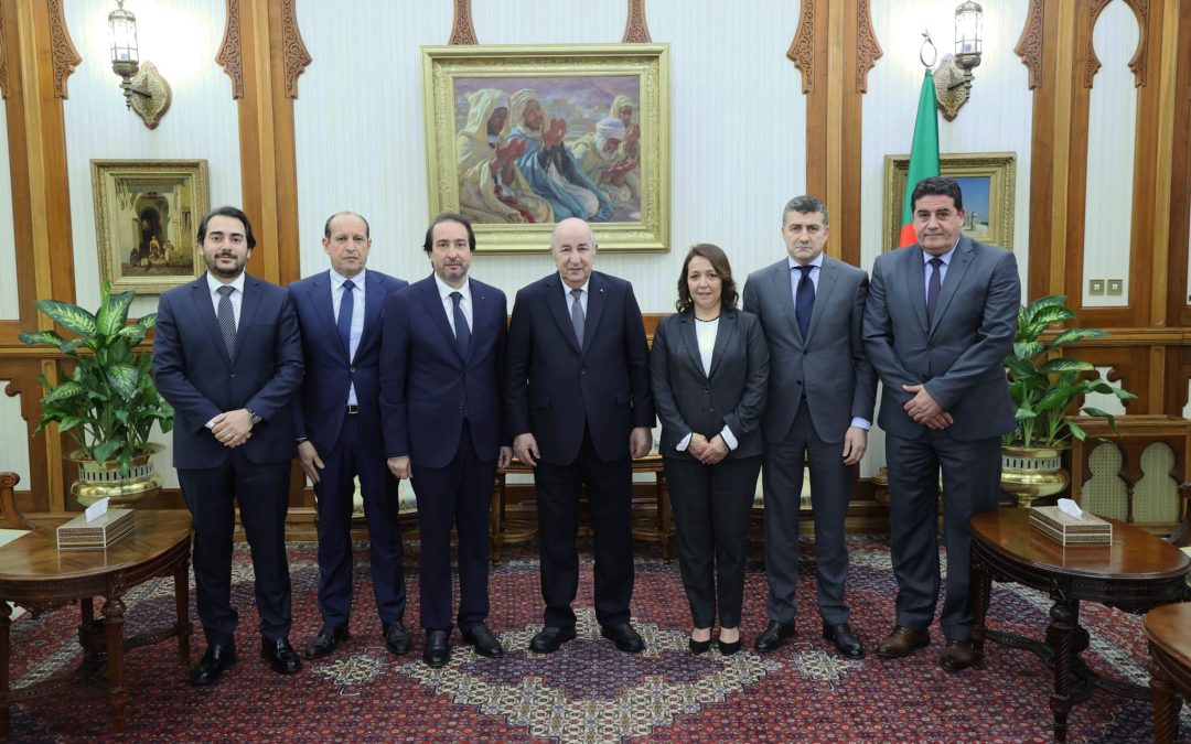 رئيس الجمهورية يستقبل وفدا عن مجلس تجديد الاقتصاد الجزائري