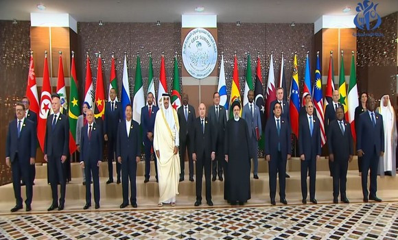 GECF : le Président de la République prend une photo de famille avec les chefs de délégations