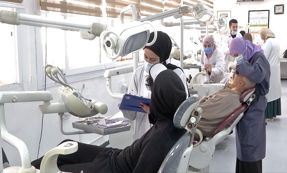 Chirurgie dentaire: une nouvelle unité utilisant la « sédation consciente » au CHU de Beni Messous