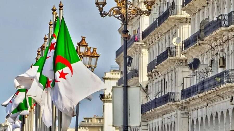 Retrait de l’Ambassadeur d’Algérie en France: des partis et des organisations nationales soutiennent la décision de l’Algérie