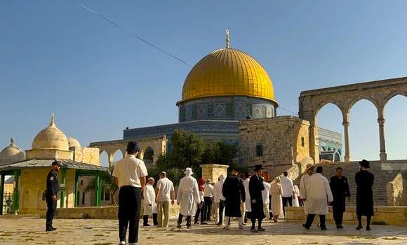 Palestine: plusieurs colons sionistes prennent d’assaut l’esplanade de la mosquée Al-Aqsa